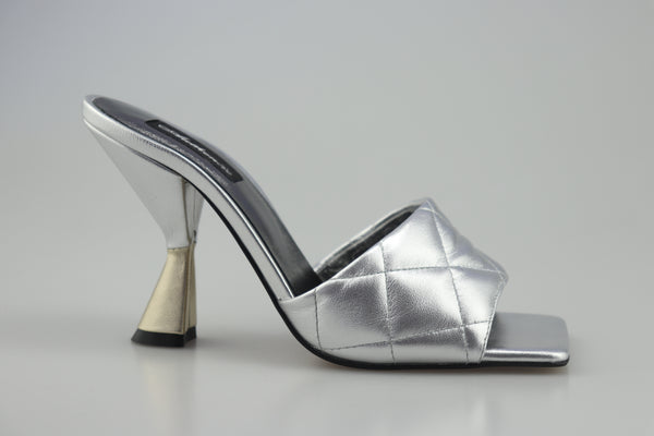 Saboti din piele naturala Chic