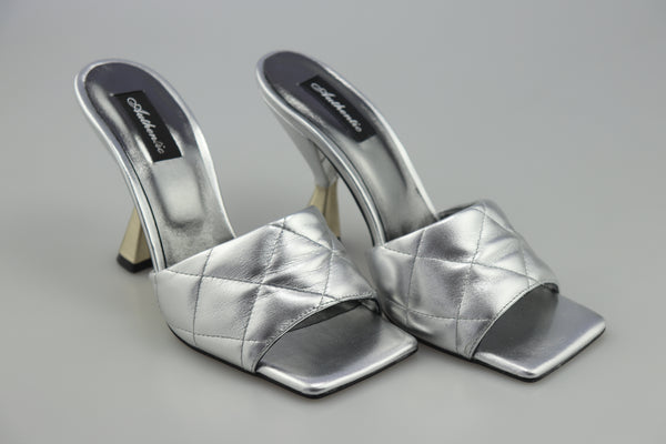 Saboti din piele naturala Chic